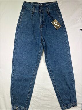 Dark Blue High-Rise Women’s Jeans with Tapered Leg